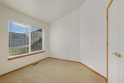 Tiny photo for 4315 SW Ben Hogan Drive, Redmond, OR 97756 (MLS # 220210937)