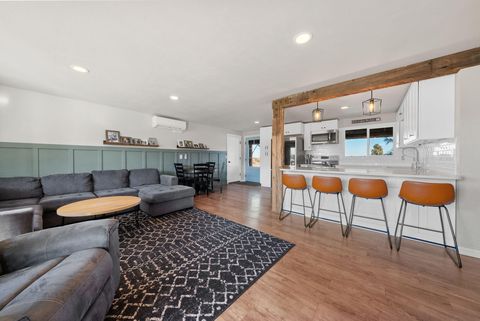 Tiny photo for 66511 Ponderosa Loop, Bend, OR 97703 (MLS # 220213596)