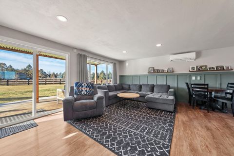 Tiny photo for 66511 Ponderosa Loop, Bend, OR 97703 (MLS # 220213596)