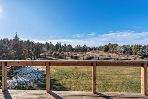 Tiny photo for 66511 Ponderosa Loop, Bend, OR 97703 (MLS # 220213596)