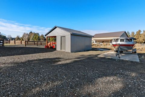 Tiny photo for 66511 Ponderosa Loop, Bend, OR 97703 (MLS # 220213596)