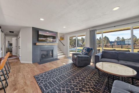 Tiny photo for 66511 Ponderosa Loop, Bend, OR 97703 (MLS # 220213596)