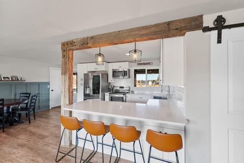 Tiny photo for 66511 Ponderosa Loop, Bend, OR 97703 (MLS # 220213596)