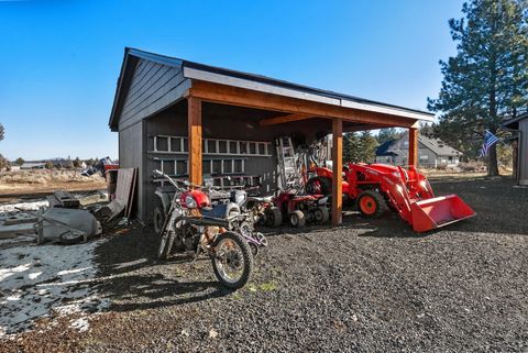 Tiny photo for 66511 Ponderosa Loop, Bend, OR 97703 (MLS # 220213596)