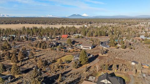 Tiny photo for 66511 Ponderosa Loop, Bend, OR 97703 (MLS # 220213596)