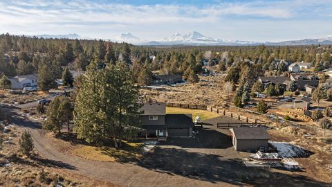 Tiny photo for 66511 Ponderosa Loop, Bend, OR 97703 (MLS # 220213596)