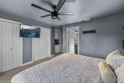 Tiny photo for 63425 Deschutes Market Road, Bend, OR 97701 (MLS # 220214084)