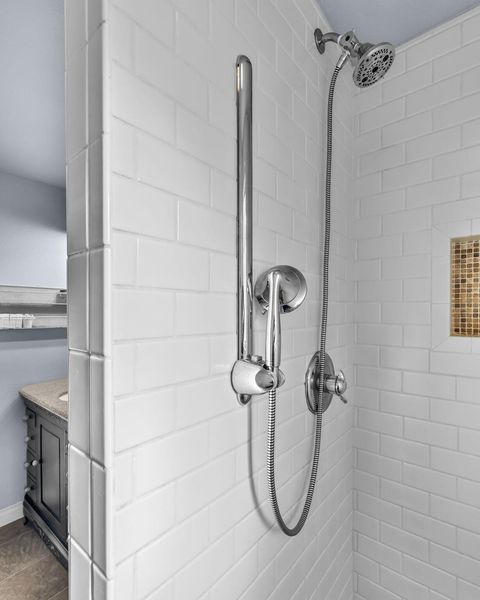 Tiny photo for 63425 Deschutes Market Road, Bend, OR 97701 (MLS # 220214084)