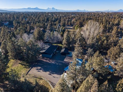 Tiny photo for 63425 Deschutes Market Road, Bend, OR 97701 (MLS # 220214084)
