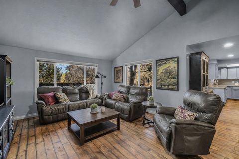 Tiny photo for 63425 Deschutes Market Road, Bend, OR 97701 (MLS # 220214084)