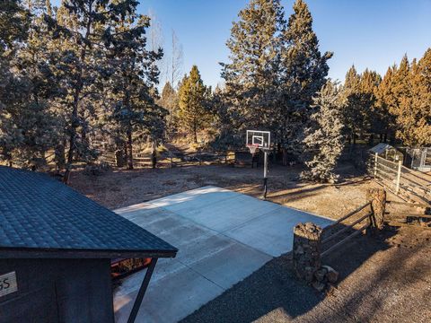 Tiny photo for 63425 Deschutes Market Road, Bend, OR 97701 (MLS # 220214084)