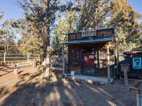 Tiny photo for 63425 Deschutes Market Road, Bend, OR 97701 (MLS # 220214084)
