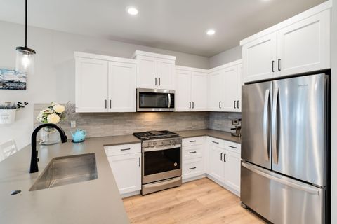 Tiny photo for 51979 Musket Drive, La Pine, OR 97739 (MLS # 220220504)