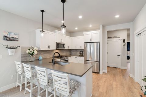 Tiny photo for 51979 Musket Drive, La Pine, OR 97739 (MLS # 220220504)