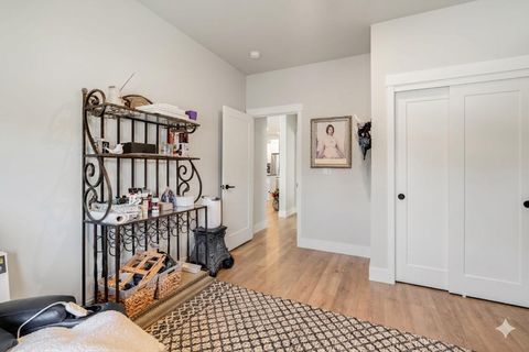 Tiny photo for 51979 Musket Drive, La Pine, OR 97739 (MLS # 220220504)