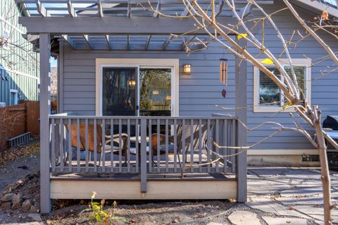 Tiny photo for 61701 Darla Place, Bend, OR 97702 (MLS # 220212320)