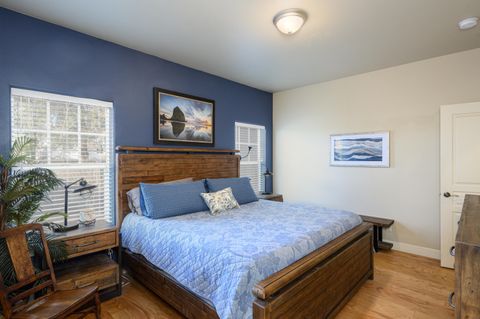 Tiny photo for 61701 Darla Place, Bend, OR 97702 (MLS # 220212320)