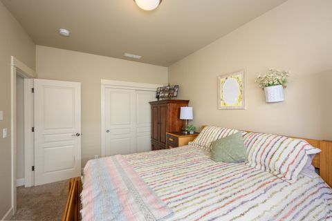 Tiny photo for 61701 Darla Place, Bend, OR 97702 (MLS # 220212320)