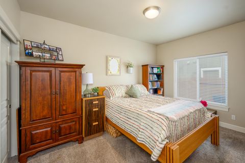 Tiny photo for 61701 Darla Place, Bend, OR 97702 (MLS # 220212320)