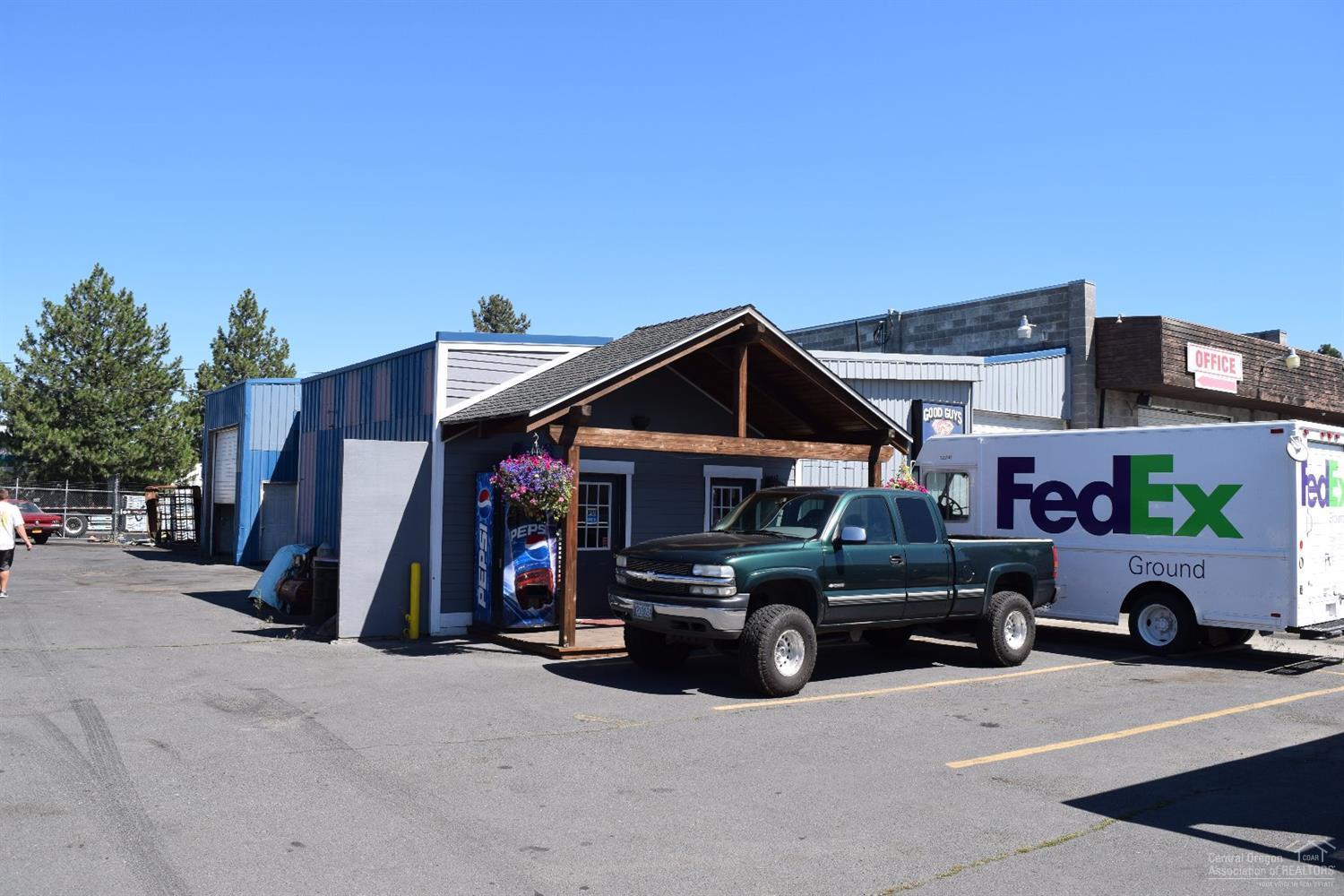 CLAB - Commercial Sale