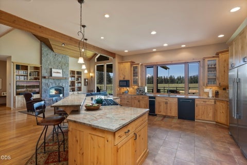 Tiny photo for 15385 Windigo Trail, Sisters, OR 97759 (MLS # 220226511)
