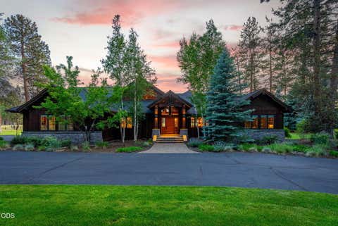 Photo of 15385 Windigo Trail, Sisters, OR 97759 (MLS # 220226511)