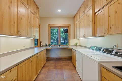 Tiny photo for 15385 Windigo Trail, Sisters, OR 97759 (MLS # 220226511)