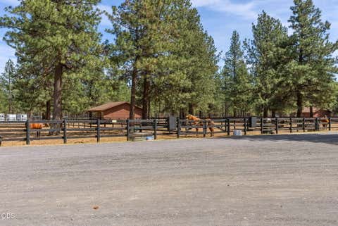 Tiny photo for 15385 Windigo Trail, Sisters, OR 97759 (MLS # 220226511)