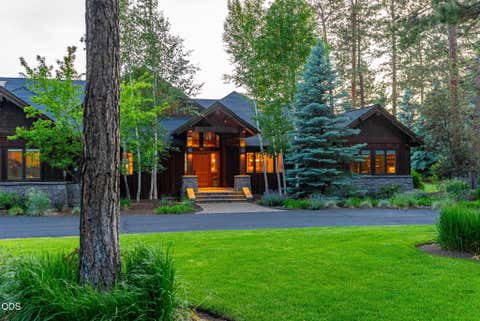 Tiny photo for 15385 Windigo Trail, Sisters, OR 97759 (MLS # 220226511)