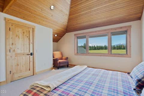 Tiny photo for 15385 Windigo Trail, Sisters, OR 97759 (MLS # 220226511)