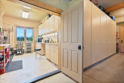 Tiny photo for 15385 Windigo Trail, Sisters, OR 97759 (MLS # 220226511)
