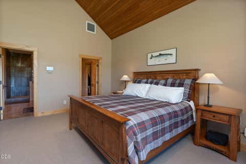 Tiny photo for 15385 Windigo Trail, Sisters, OR 97759 (MLS # 220226511)