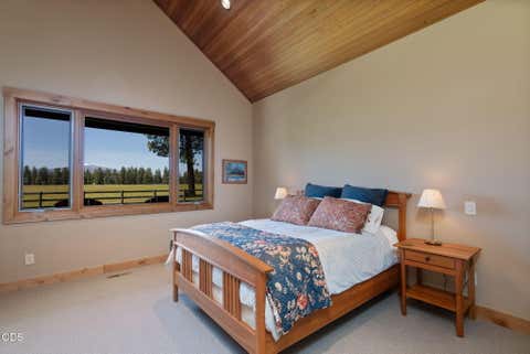 Tiny photo for 15385 Windigo Trail, Sisters, OR 97759 (MLS # 220226511)