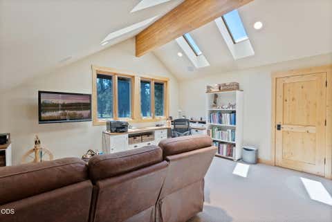 Tiny photo for 15385 Windigo Trail, Sisters, OR 97759 (MLS # 220226511)
