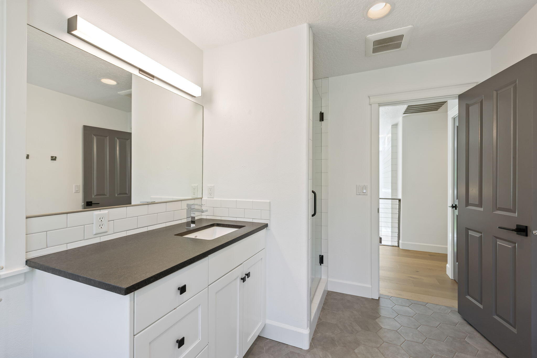 Broken Top - Residential