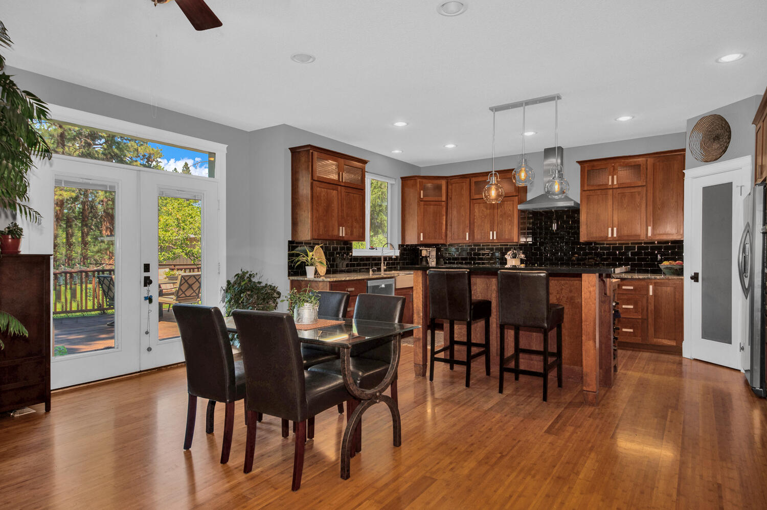 Creekside - Residential