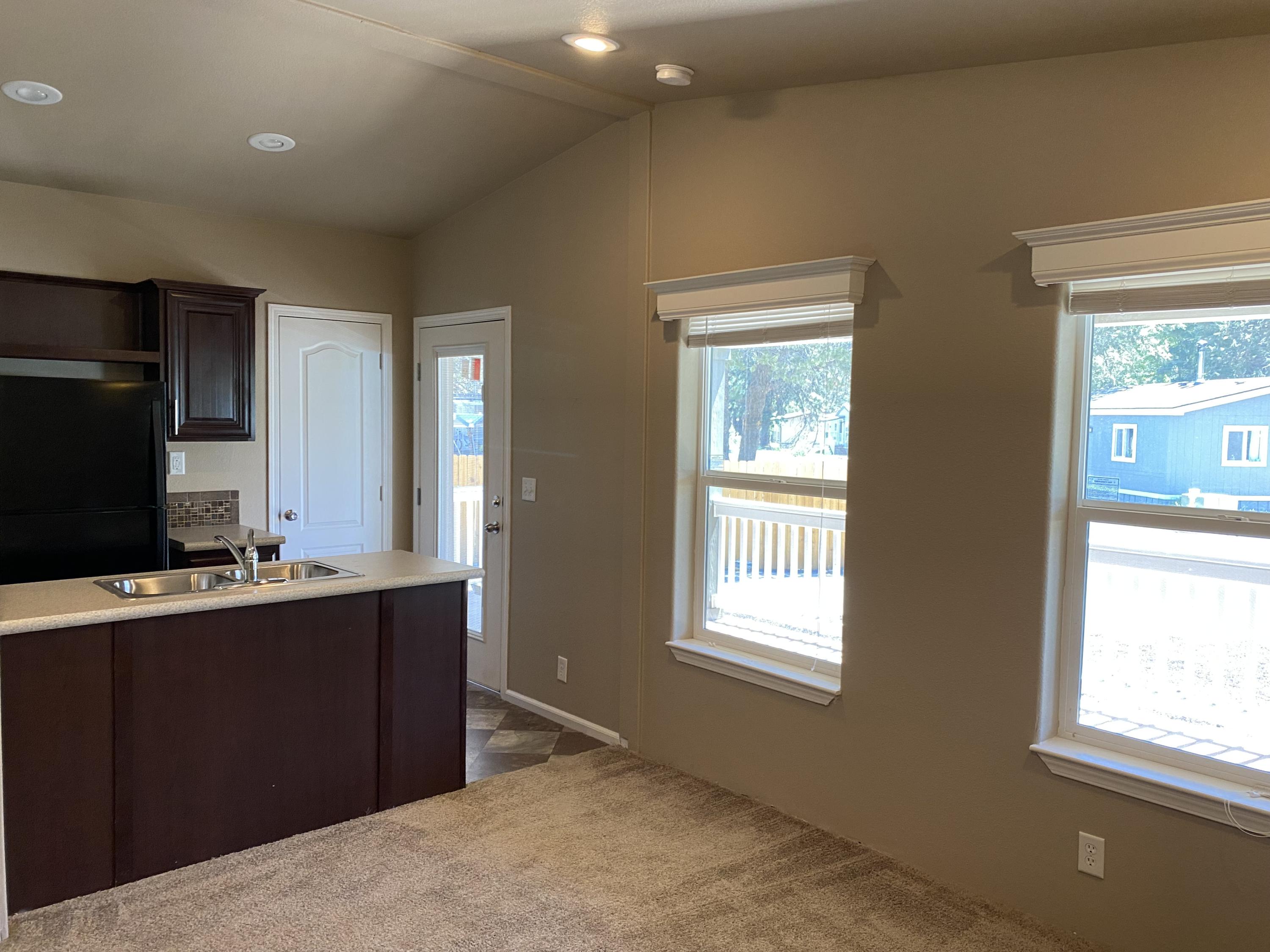 Romaine Village - Residential