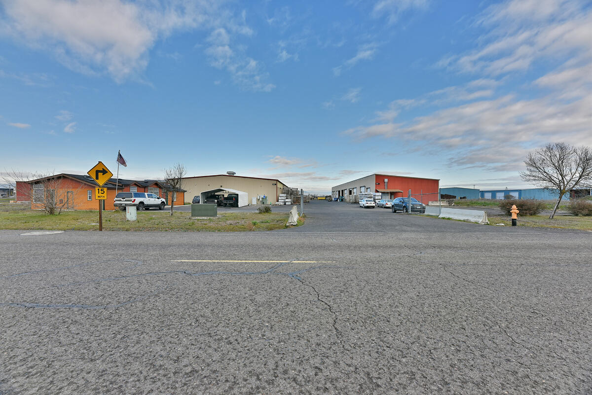 Avenue GIndustrial Subdivision - Commercial Sale