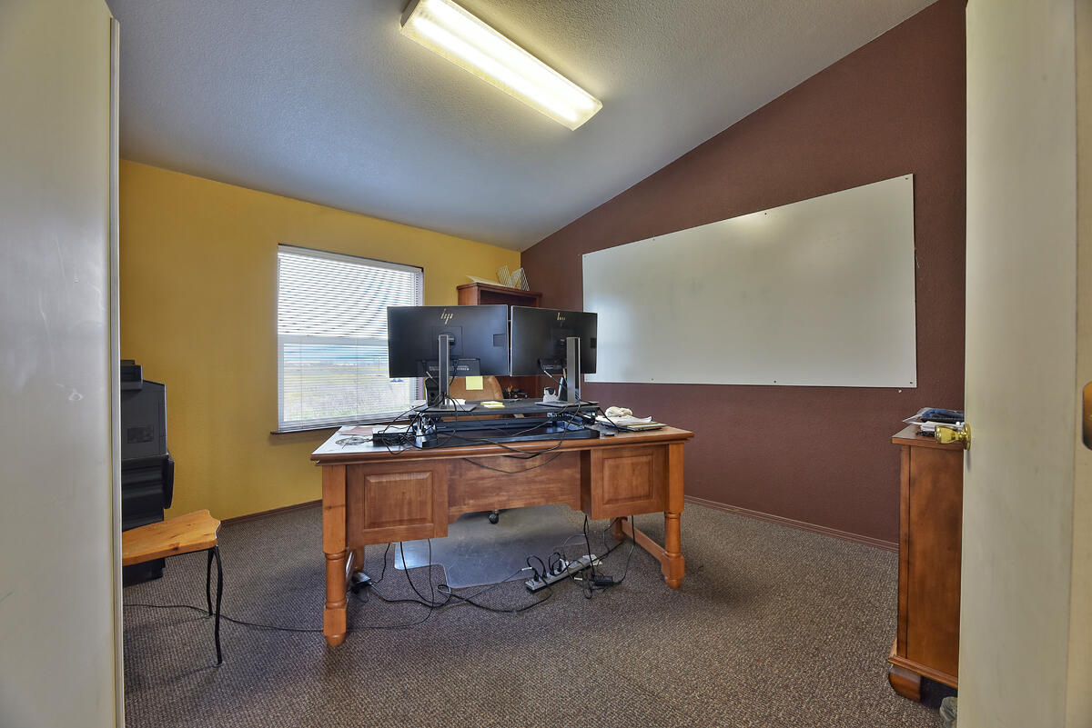 Avenue GIndustrial Subdivision - Commercial Sale