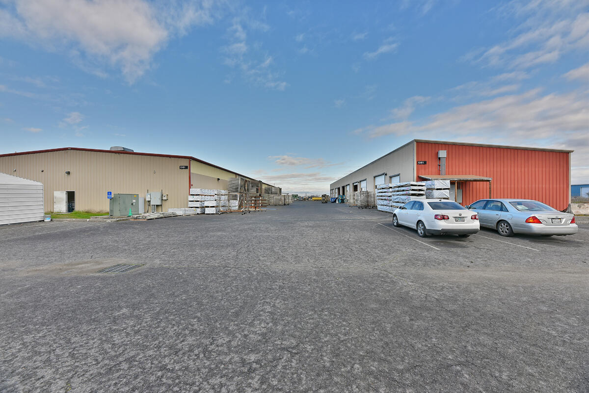 Avenue GIndustrial Subdivision - Commercial Sale