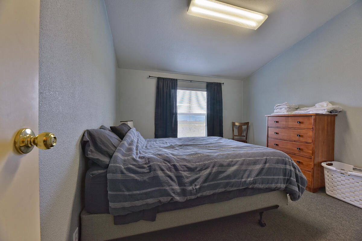 Avenue GIndustrial Subdivision - Commercial Sale