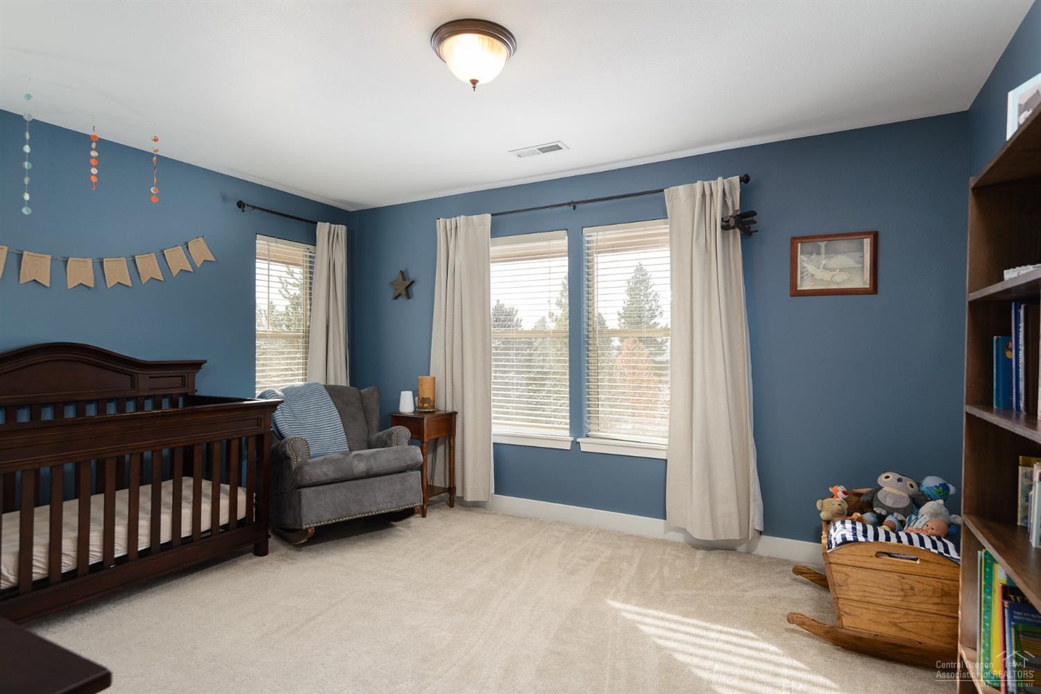 Skyliner Summit - Residential