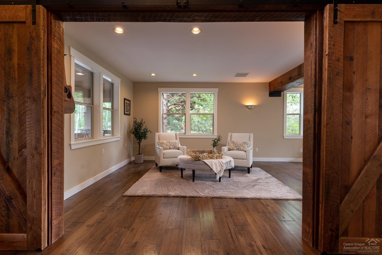 Skyliner Summit - Residential