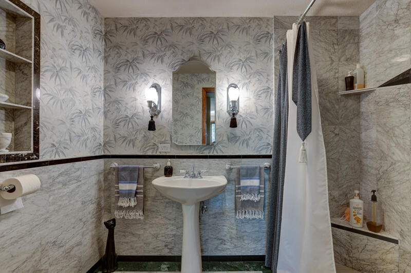 Mtn Village East - Residential