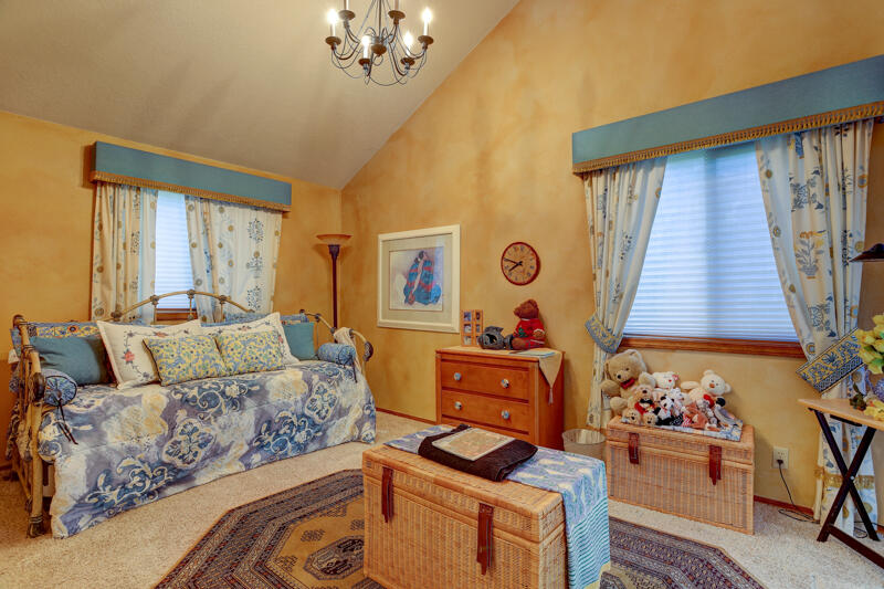 Mtn Village East - Residential