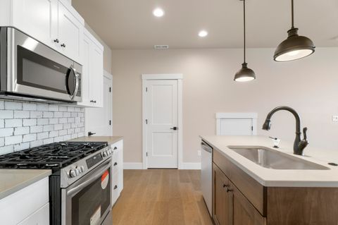 Tiny photo for 3925 SW Coyote Avenue #Lot 153, Redmond, OR 97756 (MLS # 220210391)