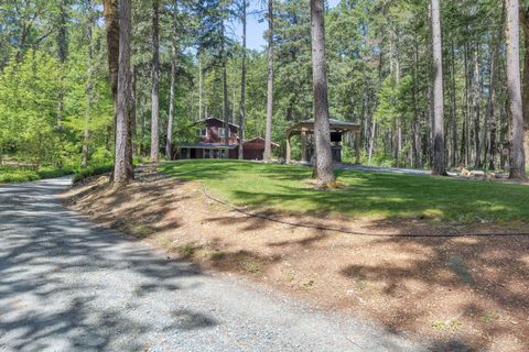 Tiny photo for 512 Bonnie Lane, Grants Pass, OR 97527 (MLS # 220215324)
