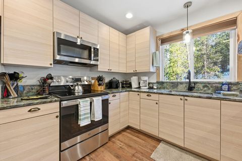 Tiny photo for 140720 Crescent Moon Drive, Crescent Lake, OR 97733 (MLS # 220213762)