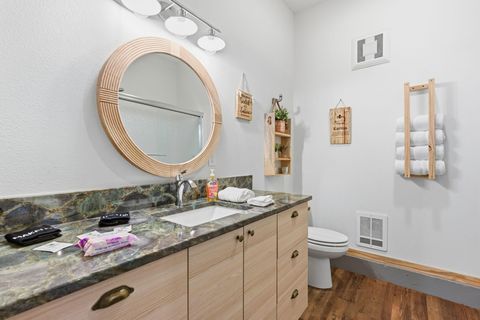 Tiny photo for 140720 Crescent Moon Drive, Crescent Lake, OR 97733 (MLS # 220213762)