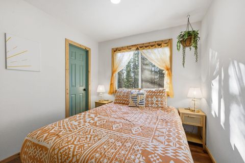 Tiny photo for 140720 Crescent Moon Drive, Crescent Lake, OR 97733 (MLS # 220213762)